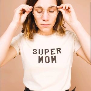 Bee & Fox SUPER MOM tee